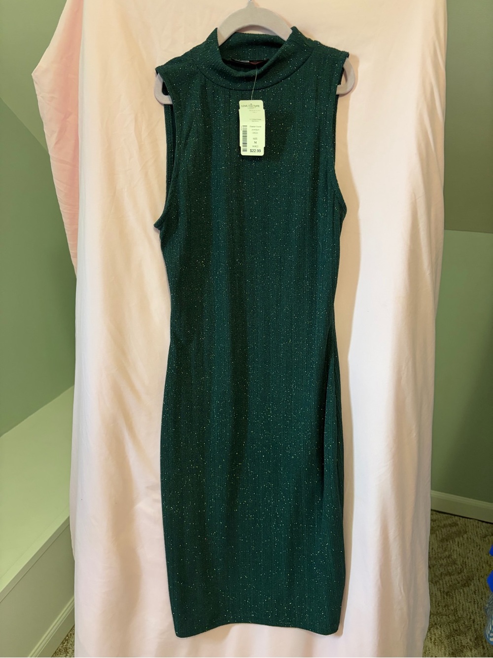 Love Culture Sleeveless Shimmer Green ribbed Dress size medium